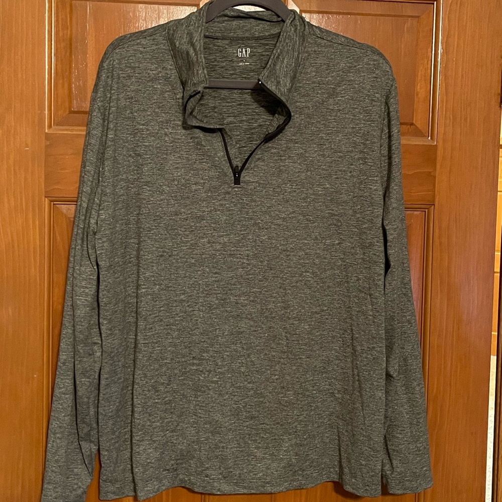 Mens dark grey 1/4 zip athletic pullover size L